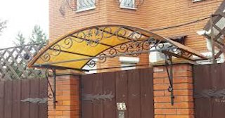 Навесы над калиткой - монтаж в Чите от НавесыЧта | от 1791 рублей